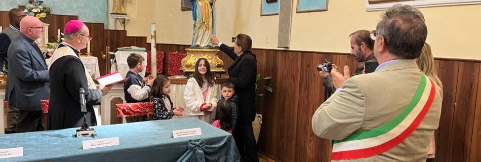 foto pesentazione restauro statua Celestino V