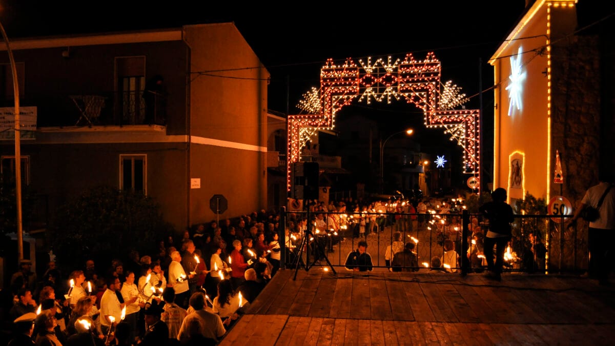 foto -L'arrivo della fiaccola della Pace nel 2011